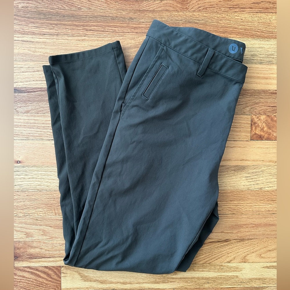 Vuori Cascade Tech Pant V427